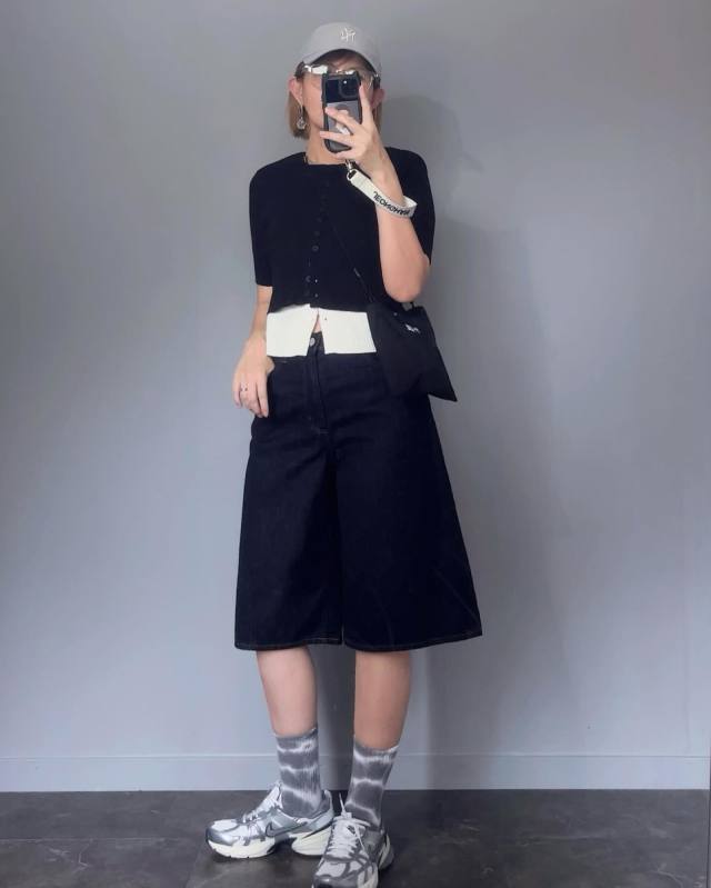 バミューダパンツで作るモードコーデも素敵