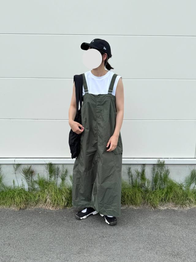 体型カバーしたいときは「ジャンパースカートを合わせる」