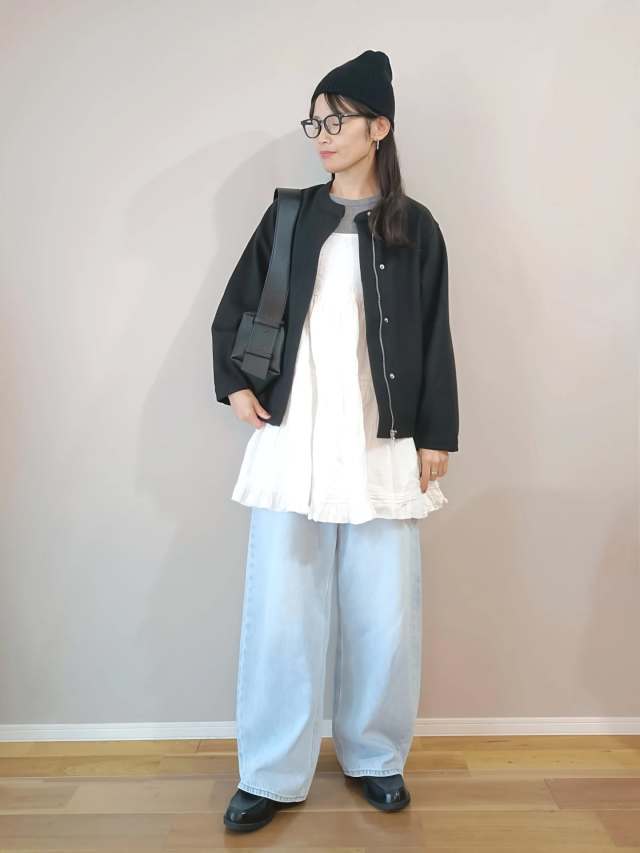 【ニット帽×前髪あり】透けバングでおでこを覗かせる