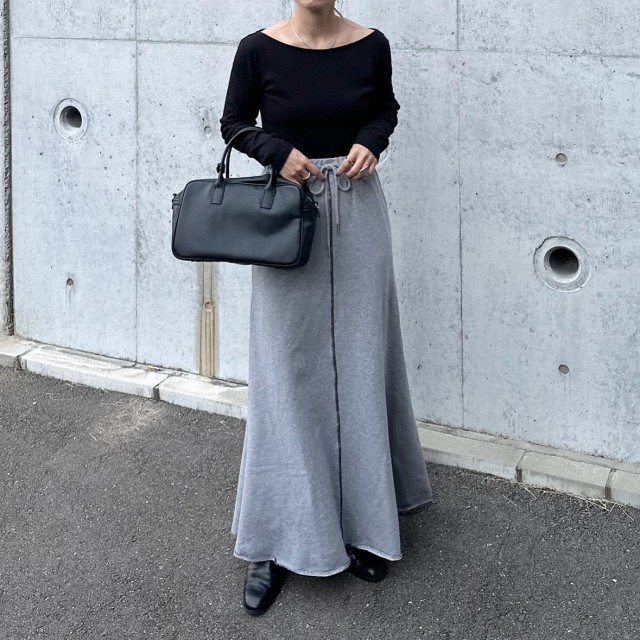 通勤用には「スクエア型ボストンバッグ」！