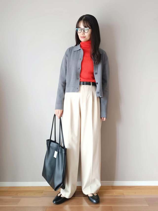 UNIQLO（ユニクロ）きれい色ニットで写真映え！