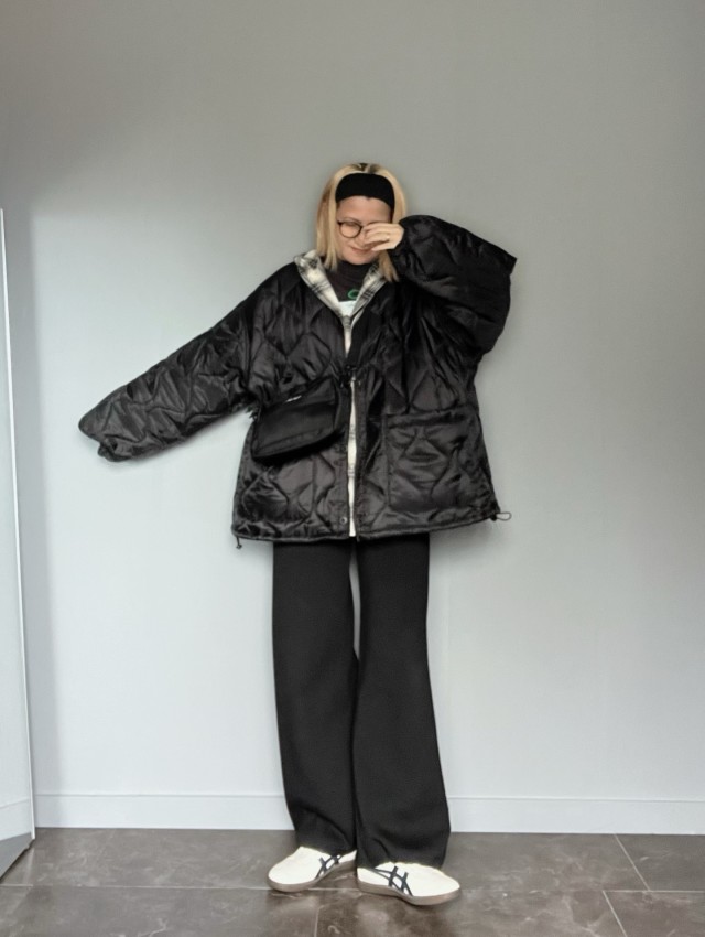 5. ヘアバンドで大人カジュアルに