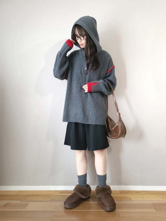 流行りのレイヤードニットはどんなデザイン？ その魅力は？