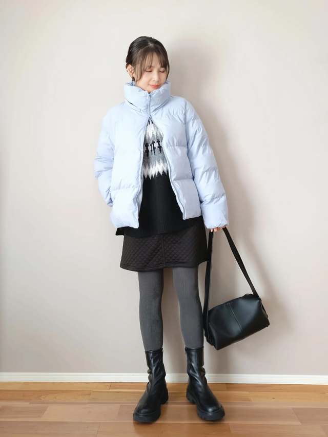 黒ブーツ×グレータイツ