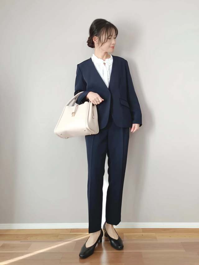 【40代のオケージョンの髪型2】低めシニヨンの王道スタイル