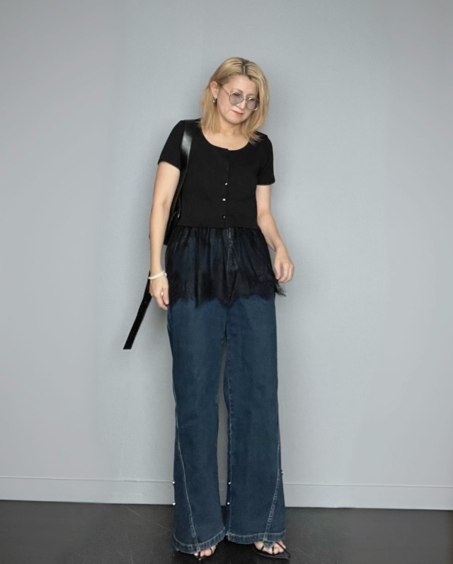 【裾レースキャミソールに合わせる服1】半袖のショート丈カーディガン