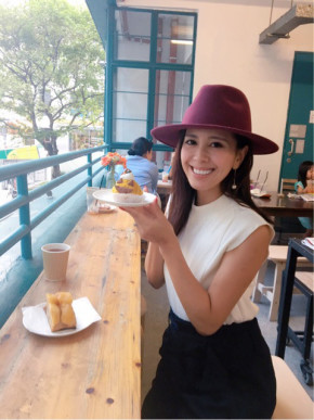 黒田麻理耶さんのコーデ一覧 Cbk カブキ