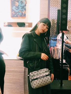 ヘアスタイル 金髪のコーディネート一覧 Cbk カブキ