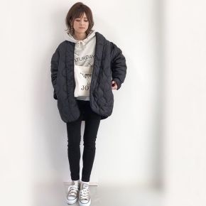 ベージュ スニーカーのコーディネート一覧 Cbk カブキ