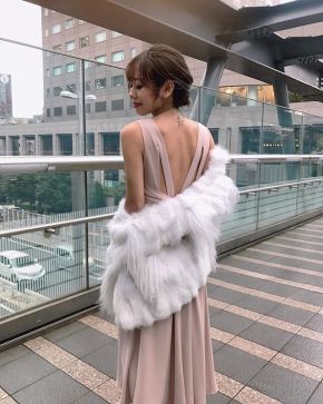 ワンピース ノースリーブ ロング ピンクベージュ バックデザインのコーディネート一覧 Cbk カブキ