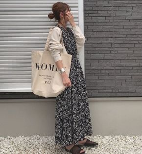 ネイビー 花柄 ワンピース ハイネック シャーリングのコーディネート一覧 Cbk カブキ