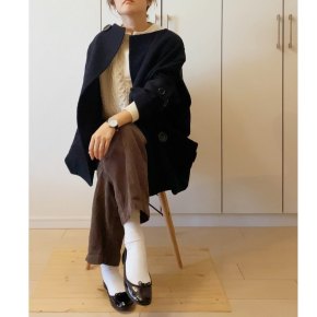 大人可愛いバレエシューズは「ホワイトソックス」でクラシカルに♡