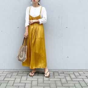 イエロー ロング サテン ギャザー キャミソールワンピースのコーディネート一覧 Cbk カブキ イエロー ロング サテン ギャザー キャミソールワンピースのコーディネート一覧 Cbk カブキ