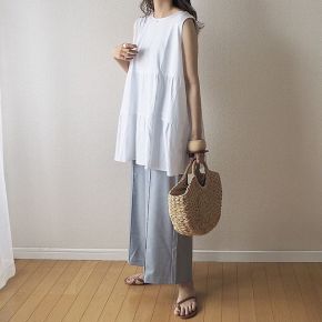 【着こなし術3: Iラインを作る】ノースリーブチュニック×ワイドパンツで縦長に！