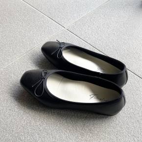 使いやすいバレエシューズの色は?