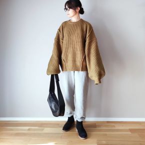 2|ボリューム袖ニット