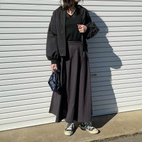 【春】ノースリーブにブルゾン・ジャケットを羽織る
