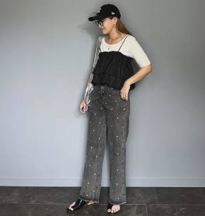 【40代50代の着こなし方3】キャミソール・ビスチェをカジュアルな服に重ねる