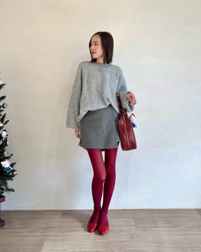 鮮やかワインカラーのトップス ワインレッドに合う色でコーデを格上げ《2021》レディースの着こなし