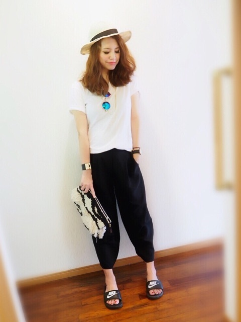 【透け感でこなれる♡差がつく】CHANEL ボトムス 透け感があって夏っぽい♪】CHANEL トップス・Tシャツ (CHANEL/T