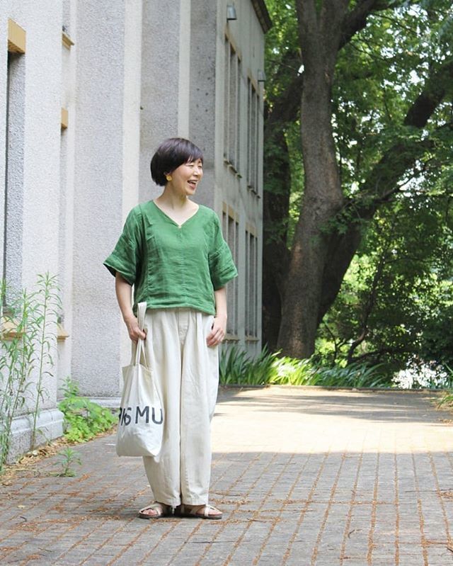 ブラウス グリーン Vネック リネン ZARA（ザラ） x ベージュ サーカス
