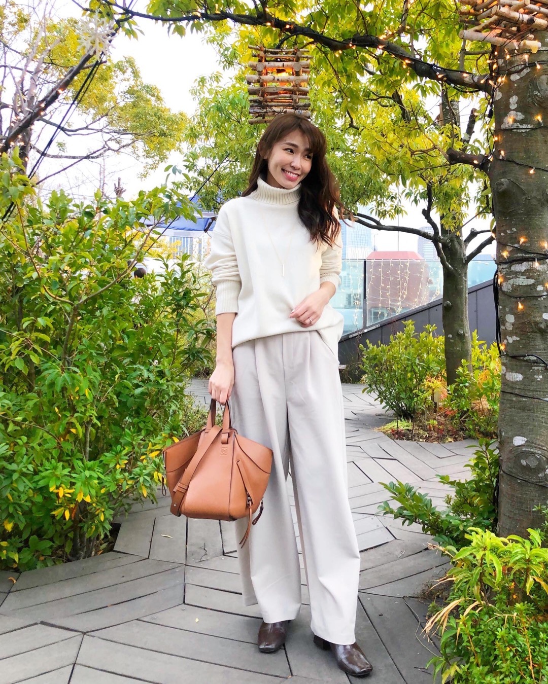 【ネット限定】 ハンドバッグ キャメル LOEWE（ロエベ） x titivate（ティティ トップス