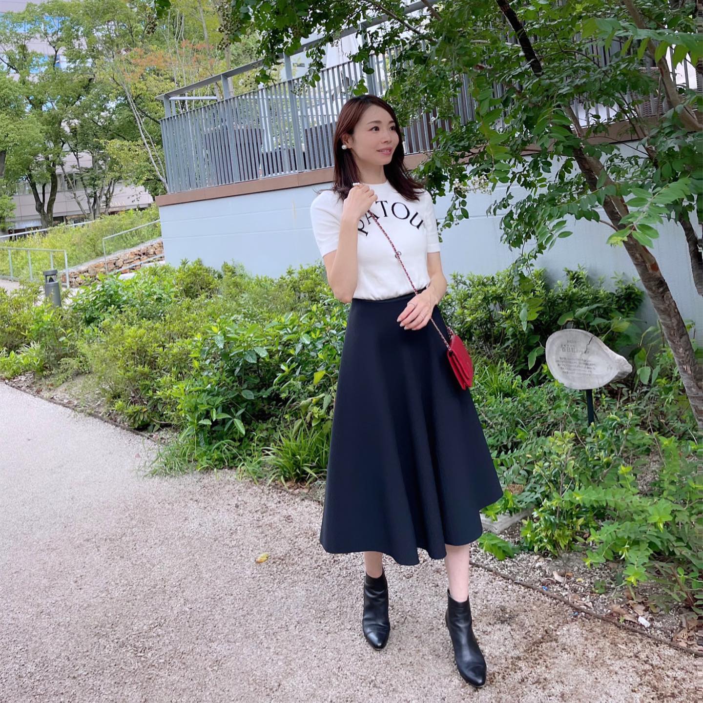レッド ショルダーバッグ 無地 チェーン CHANEL（シャネル） x 無地