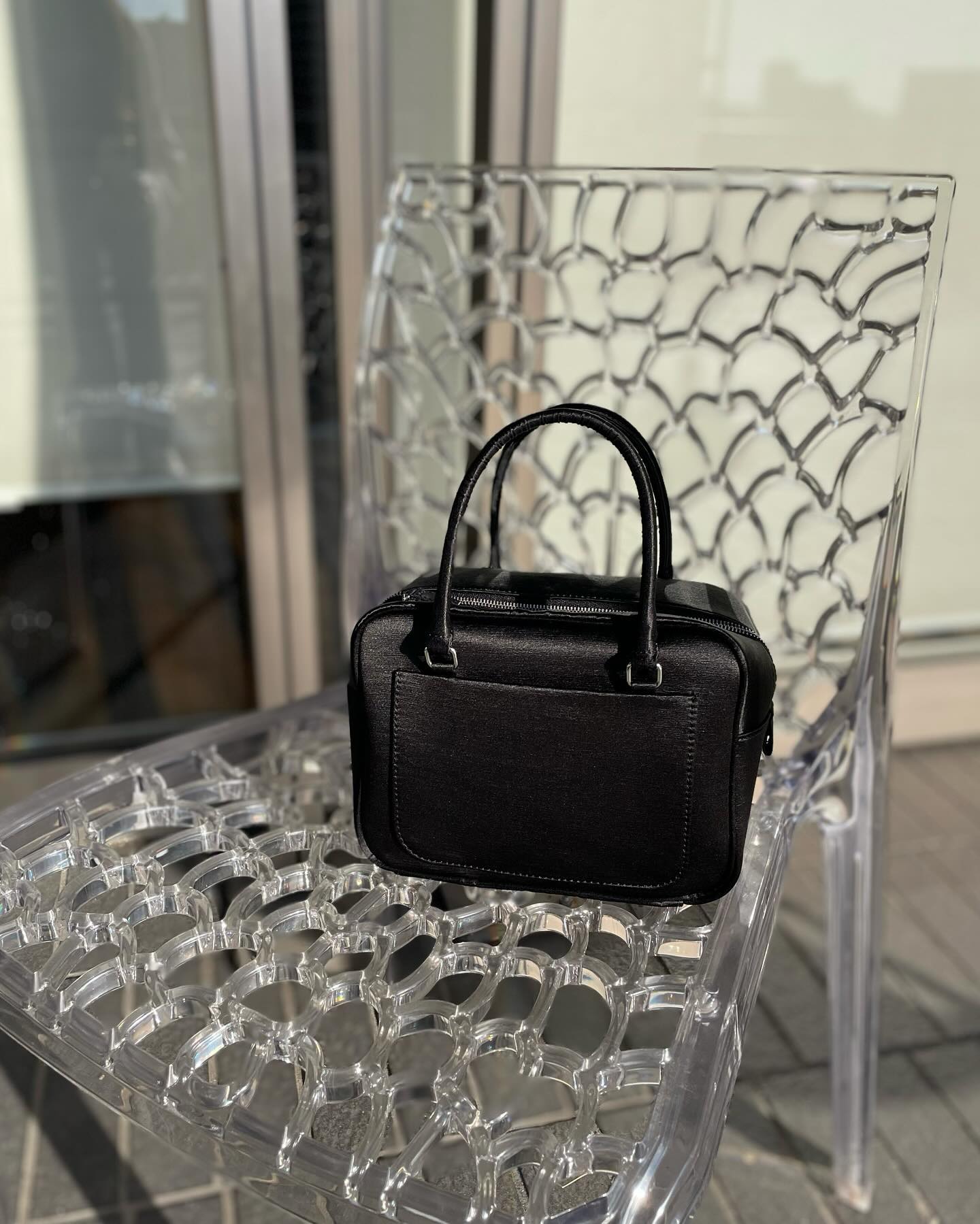 新品未使用✨PAPYRUS 定価33,000 ブラック パピルス ボストンバッグ ブラック ミニ 無地 ボストンバッグ PAPYRUS（パピルス）の