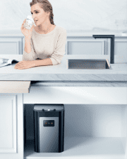 Purificador de agua bajo encimera OsmoService con agua con gas 2