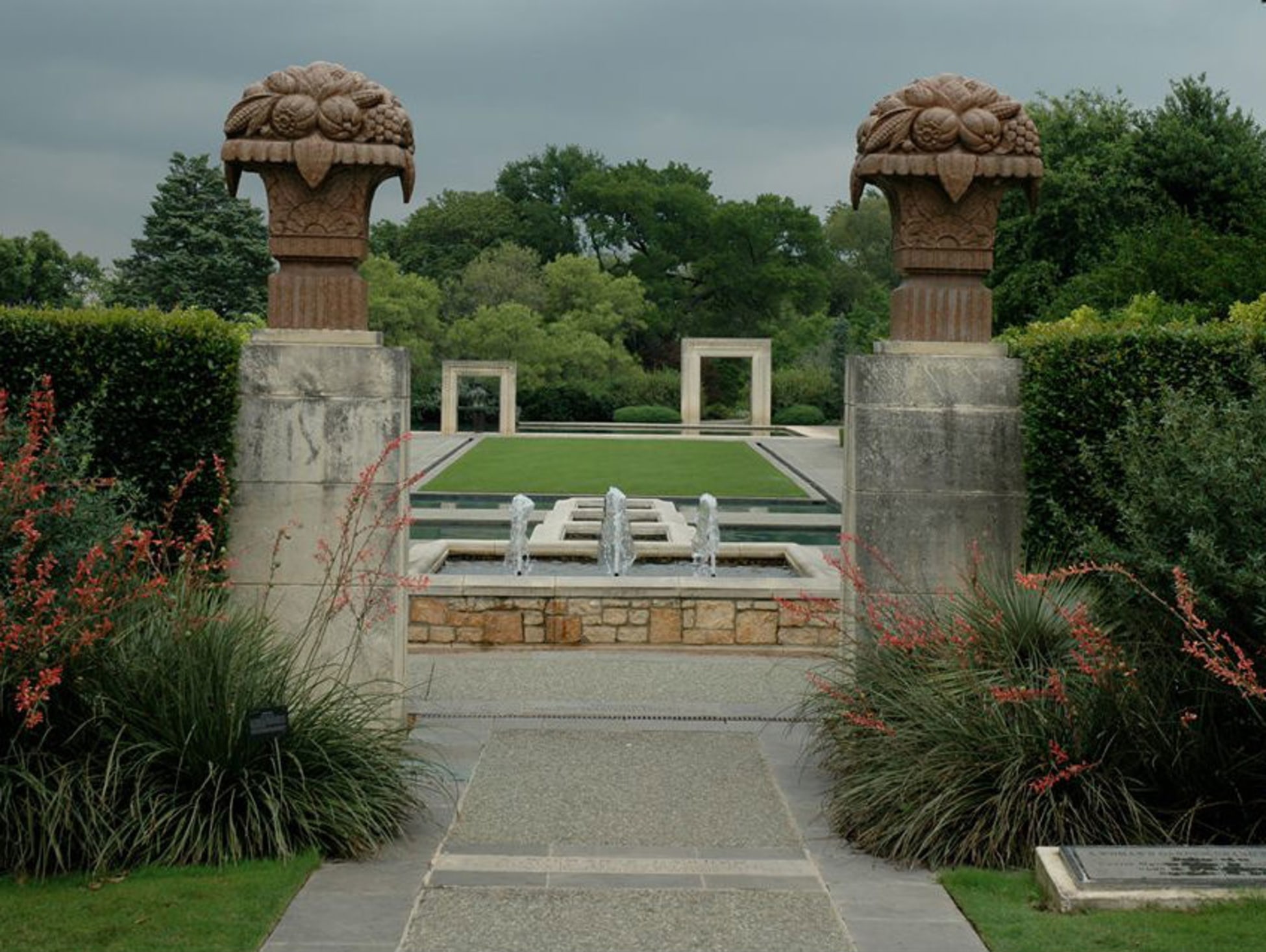 The Women S Council Of The Dallas Arboretum Culturemap Dallas<script async src=
