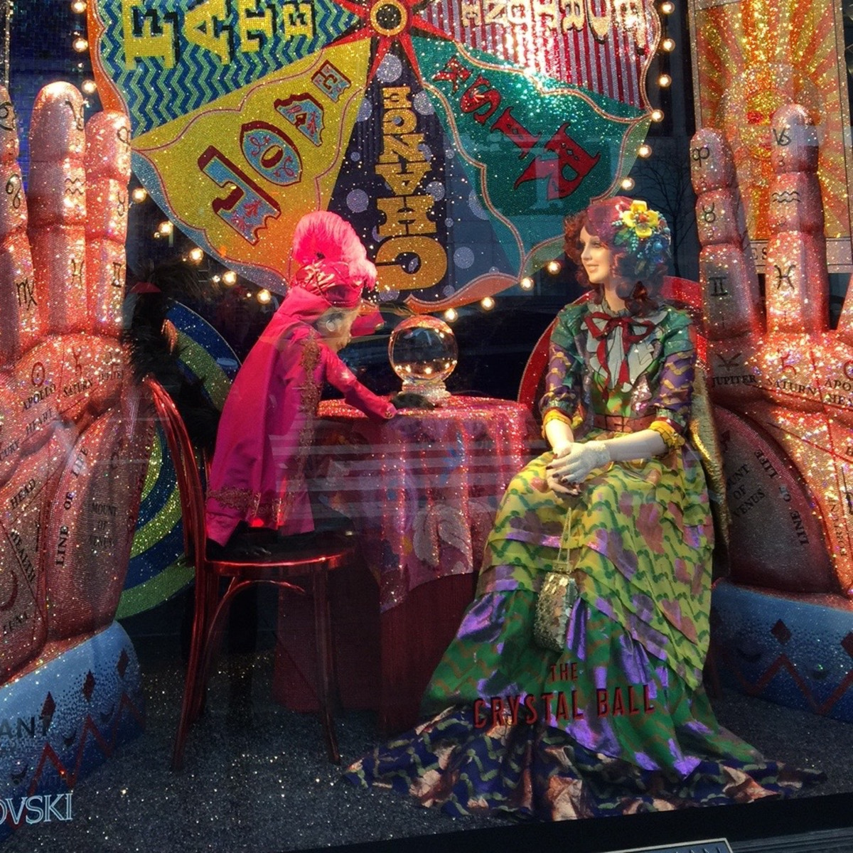 NYC stores ramp up wattage and wow with holiday window displays ...