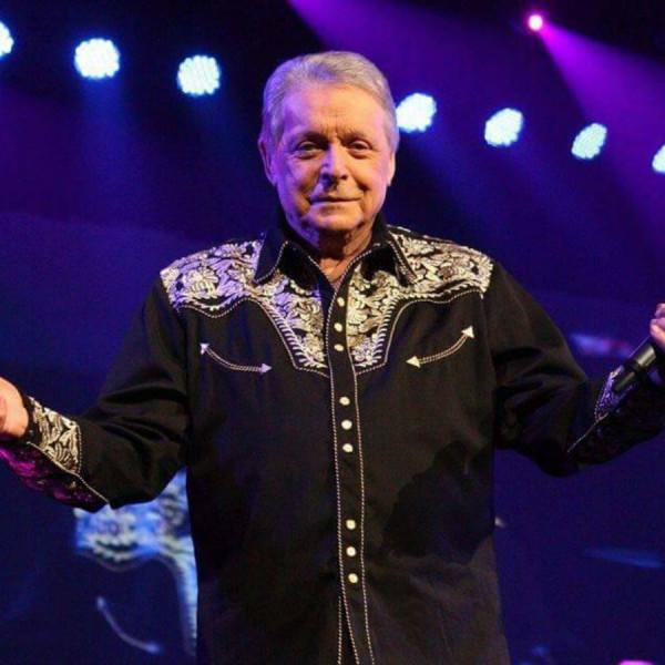 Death of country music legend leads week's 5 most-read Dallas stories