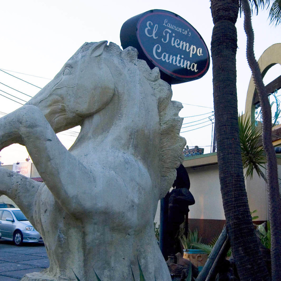 Places-Eat-El Tiempo Cantina-Richmond-horse sculpture-exterior-1