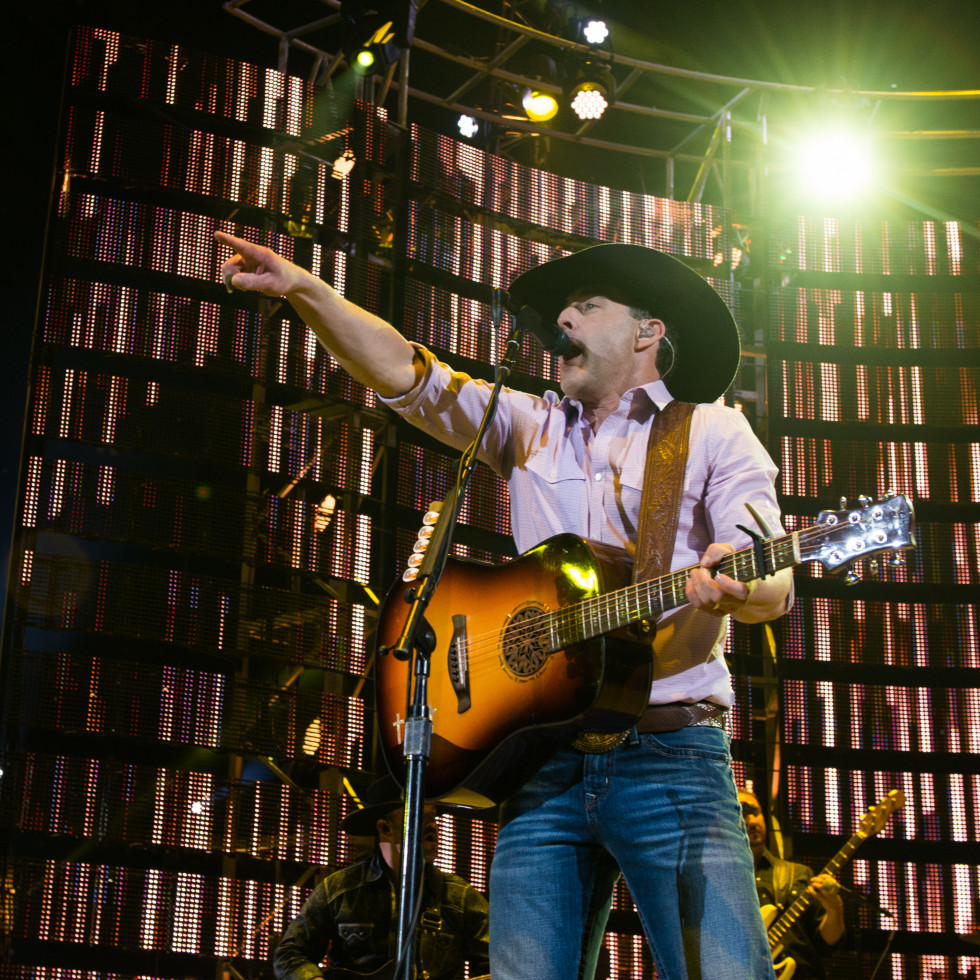 Singer Turns Nrg Stadium Into Big Ol Honky Tonk At Rodeo Opener Culturemap Houston In the rain and the mud in july in cheyenne they had to carry away that brave young man a little part of every heart of every rodeo fan died there in the rain and the mud in july in cheyenne. singer turns nrg stadium into big ol