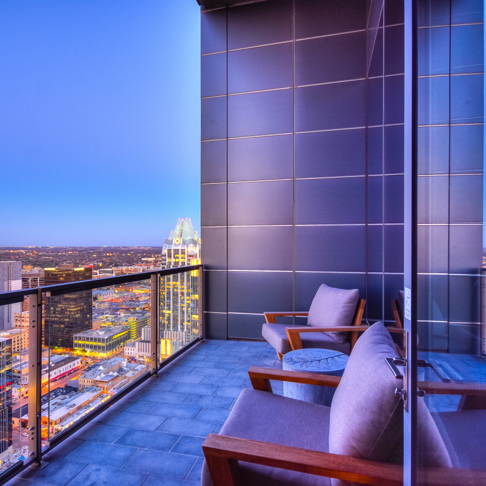 Stunning Austin Luxury Apartment Penthouse View Prices image