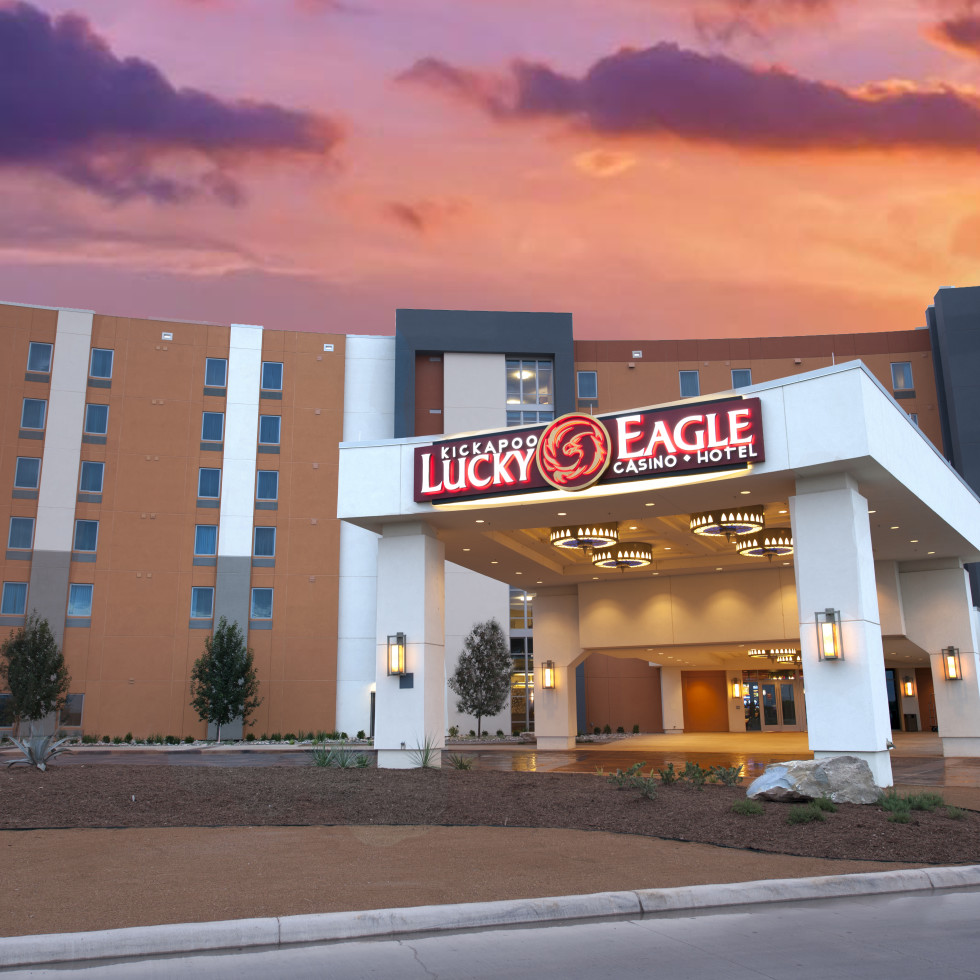 kickapoo lucky casino hotel book a room