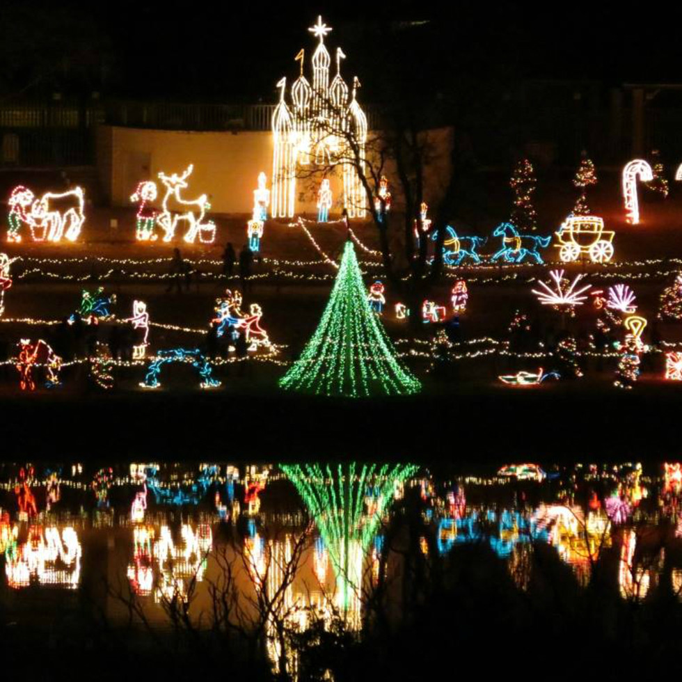 The best holiday light displays to see in Central Texas and beyond