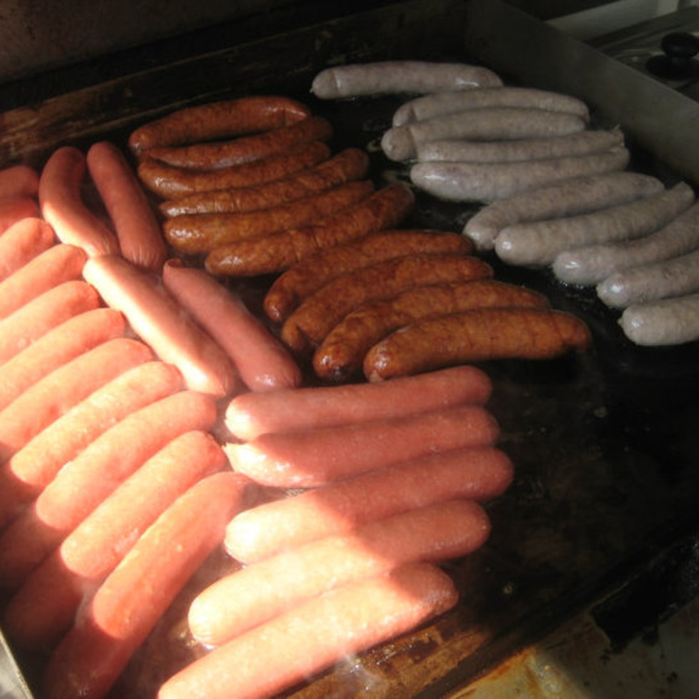 Austin Photo: Places_Food_man_bites_dog_dogs