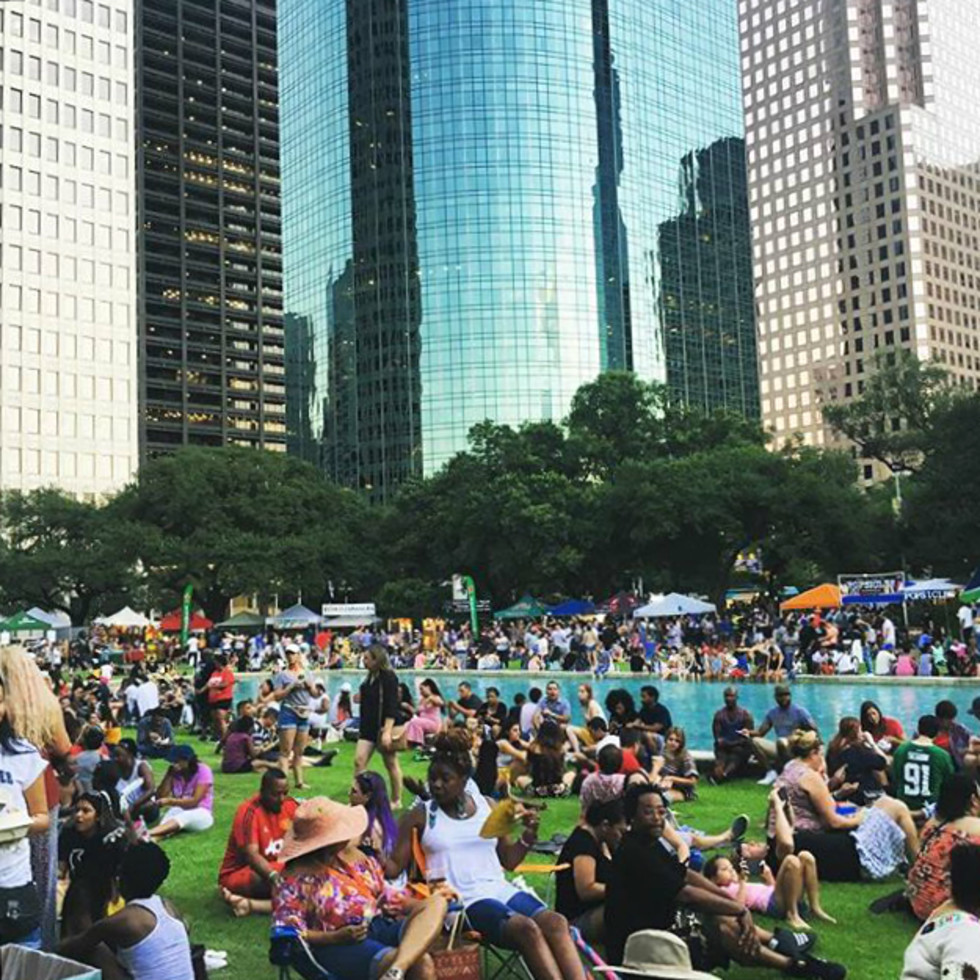 Massive food festival serves up ethnic extravaganza to downtown diners