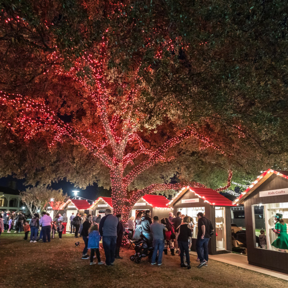 9 magical things to know about Hilton Anatole's Peppermint Park