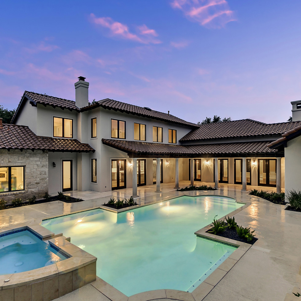 Light and bright Austin home was just meant for entertaining