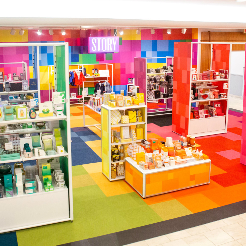 Macy's brightens Houston with new colorful, Insta-worthy displays ...