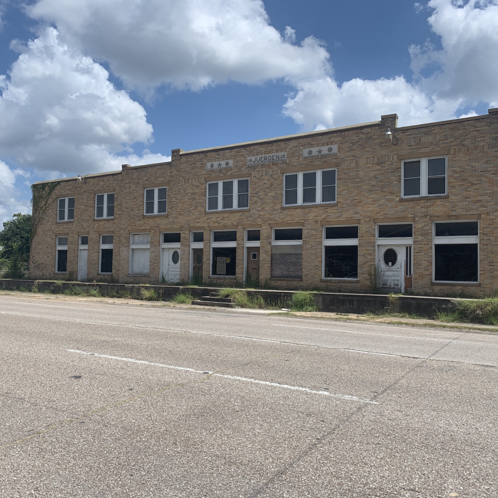 Cool new ice house boasting spacious outdoor seating opens on WashAve CultureMap Houston