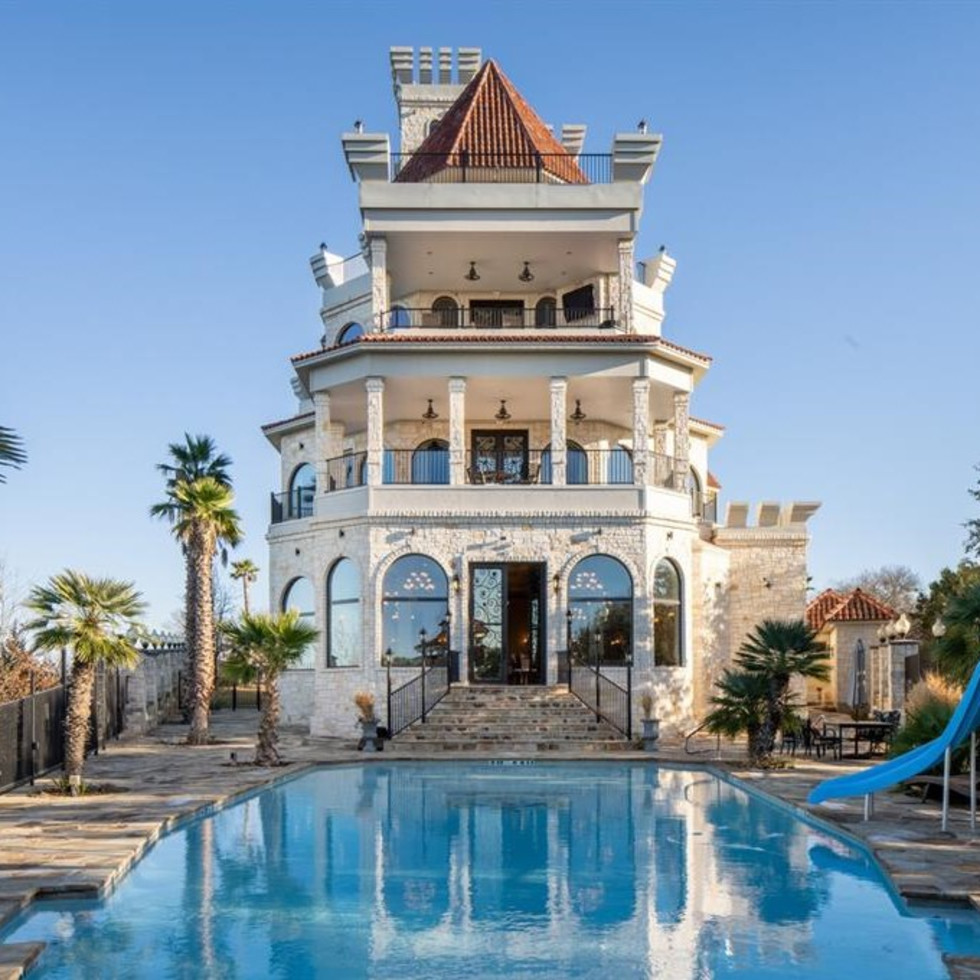 Albums 94+ Pictures The Whiting Castle On Lake Worth Photos Sharp