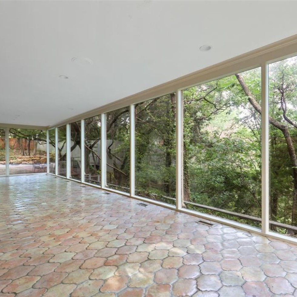 5336 Rock Cliff