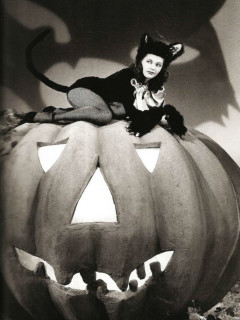 Hempton's Retro Threads presents Vintage Halloween Party & Costume Contest
