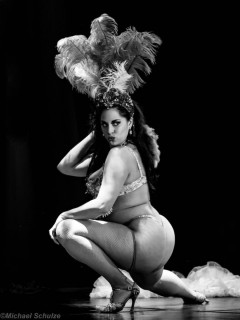 The Austin Academy of Burlesque Fall Student Showcase
