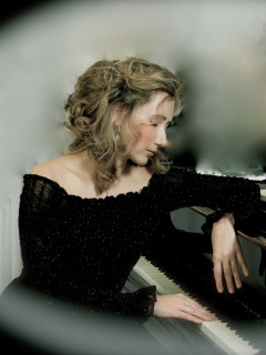 Dr. Karolina Syrovatkova