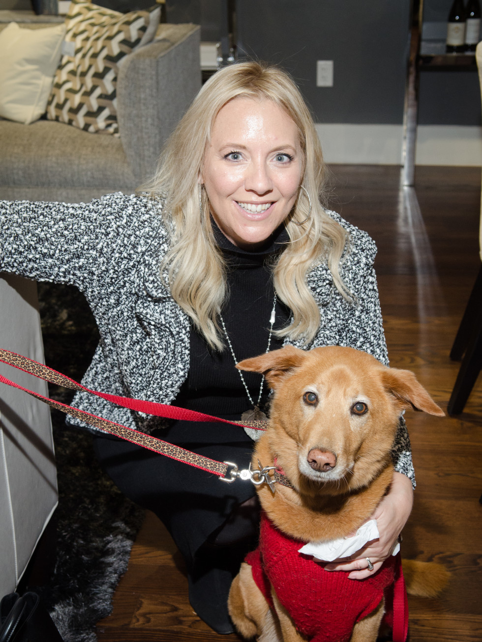 News, PetSet Gifting, Dec. 2015 Catrina McLean