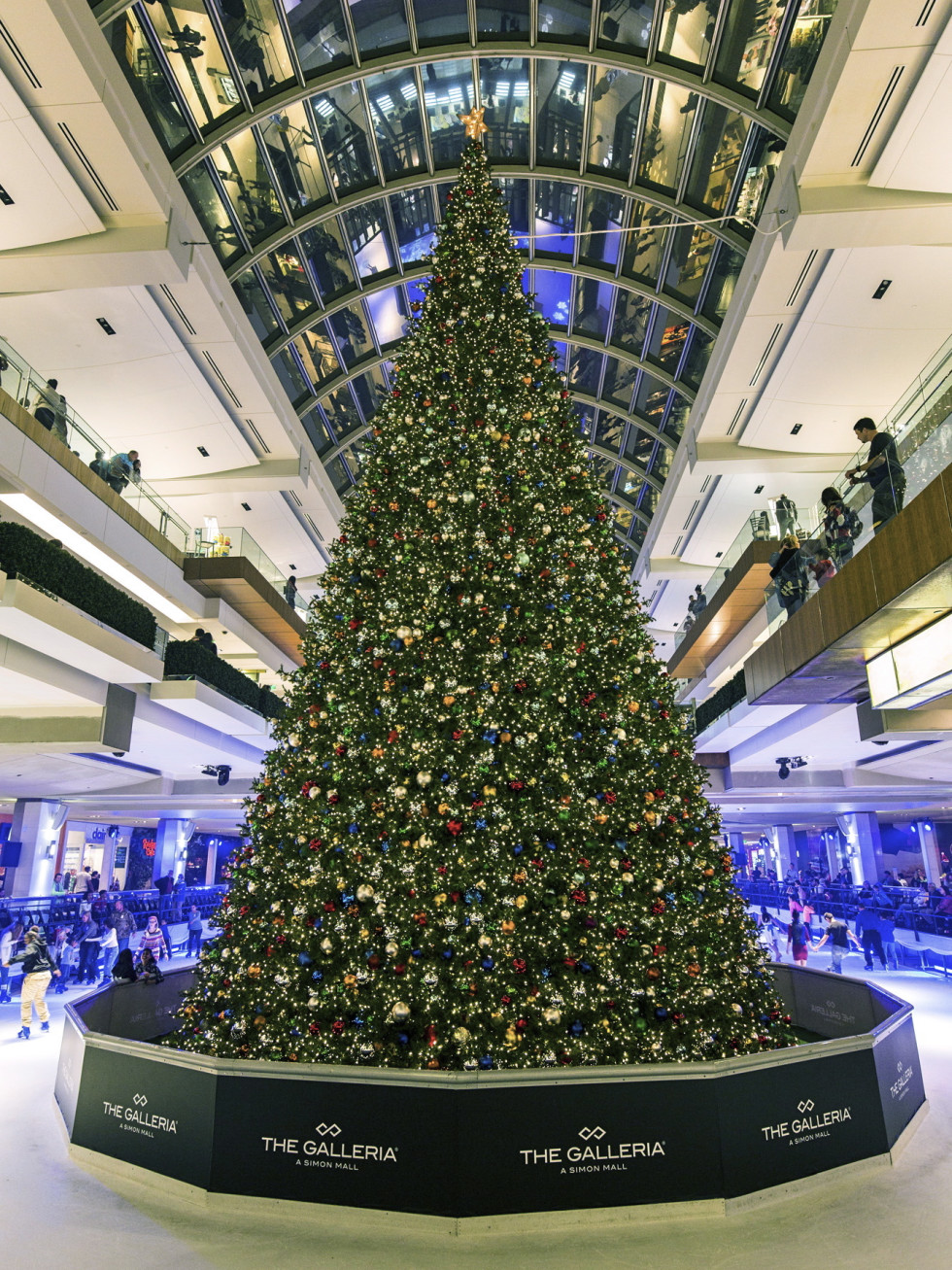 Houston Galleria Christmas Tree Lighting 2022 Galleria Kicks Off Holiday With 450,000 Tree Lights & Skating Santa -  Culturemap Houston